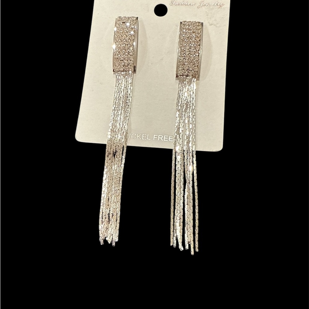Fashion jewellery Elegant silver color Dangle Earrings
